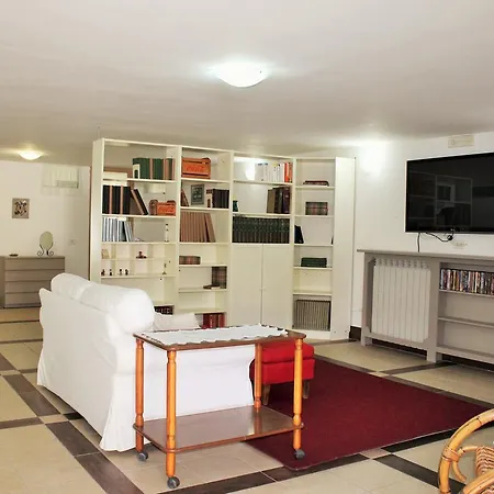 Villa Aladino - Nike * Marano di Napoli